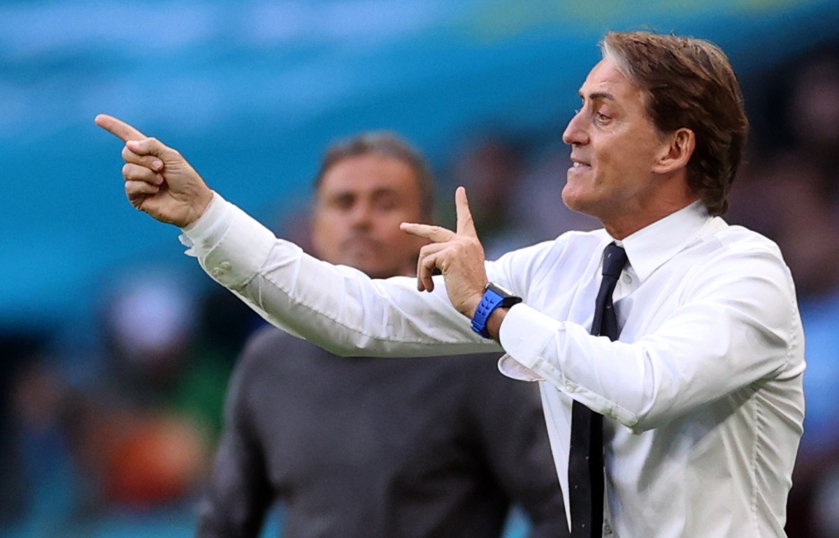 epa09326691 Italy's head coach Roberto Mancini during the UEFA EURO 2020 semi final between Italy and Spain in London, Britain, 06 July 2021. EPA/Carl Recine / POOL (RESTRICTIONS: For editorial n ...
