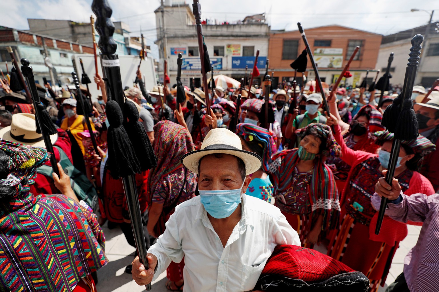 epa09545993 Dozens of indigenous people from different departments of the country, protest demanding the cessation of the state of siege established by the government in the department of El Estor, ar ...