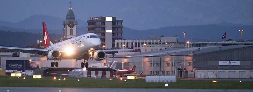 Der VCS hat vor Bundesgericht in Sachen Parkplätze am Flughafen Zürich einen Teilsieg errungen. (Archivbild)