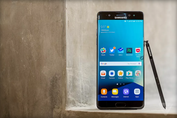 Das Galaxy Note7 lässt sich per Iris-Scanner entsperren und optional per Stift bedienen.