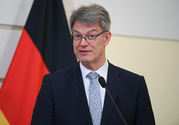 epa12749690 German Transport Minister Patrick Schnieder attends a press conference after a meeting at the Representative Centre of the Defence Ministry, Nowa Wies village, west of Warsaw, Poland, 17 F ...