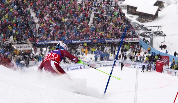 Kristoffersen hat den flachen Slalom-Hang in Wengen am besten im Griff.