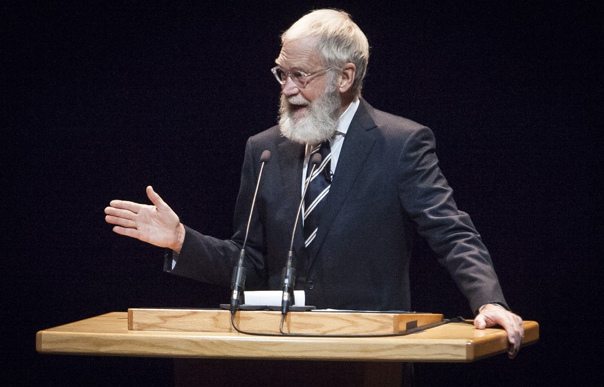 Er ist jetzt rein outfitmässig intellent ... intelleger ... klüger als jemals zuvor: David Letterman.