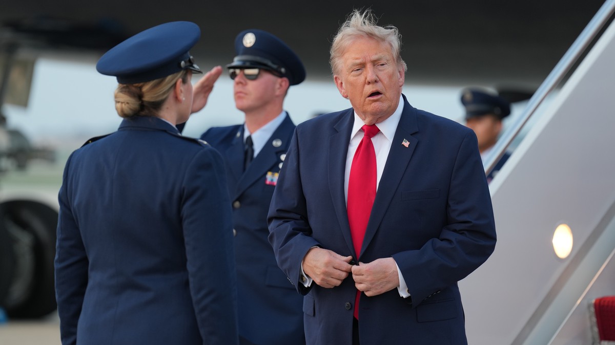 President Donald Trump exits Air Force One at Joint Base Andrews, Md., after attending the World Cup final soccer match, Sunday, July 19, 2026. (AP Photo/Jacquelyn Martin)
Donald Trump