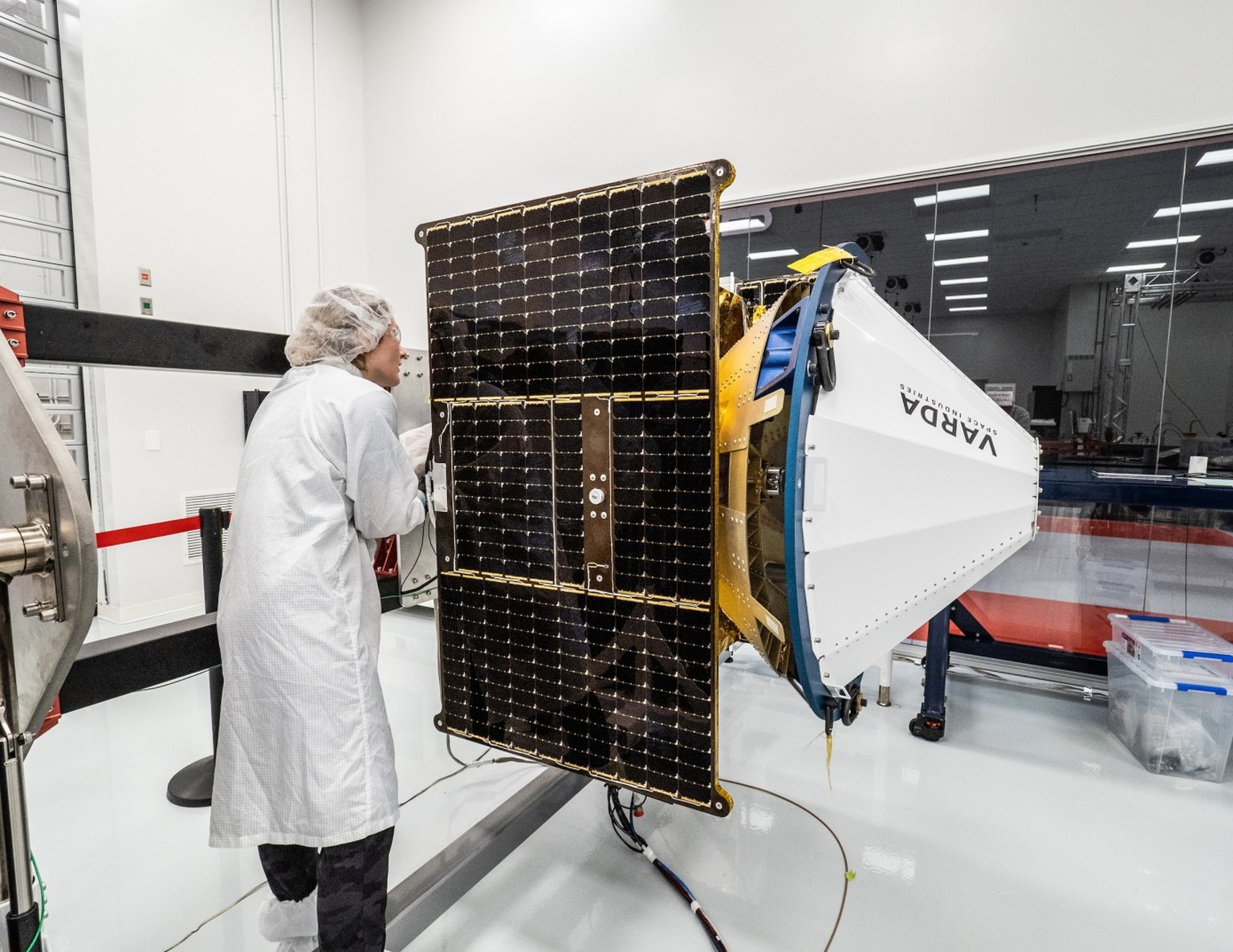 Die Kapsel der Firma Varda Space Industries 
https://www.varda.com/