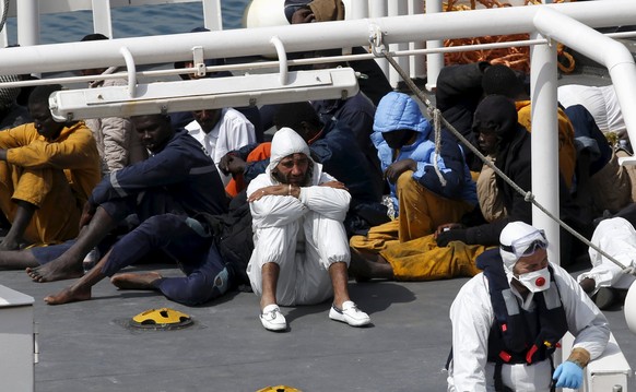 Mohammed Ali Malek (in weiss) steht unter Verdacht, einer der Schlepper zu sein.&nbsp;