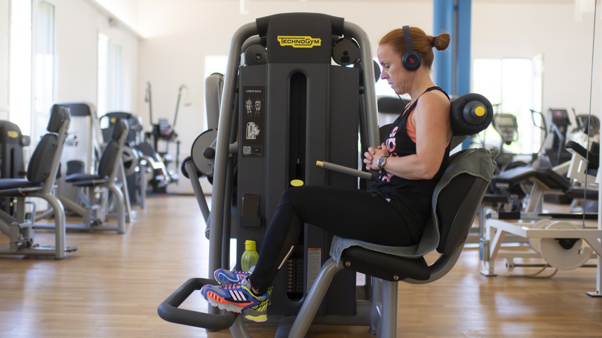 Besucher trainieren ohne Schutzmasken, aufgenommen am Montag, 13. September 2021, im Fitnesscenter "Benefit" im Grand Resort in Bad Ragaz. In der Schweiz wird heute die Covid-Zertifikatspfli ...