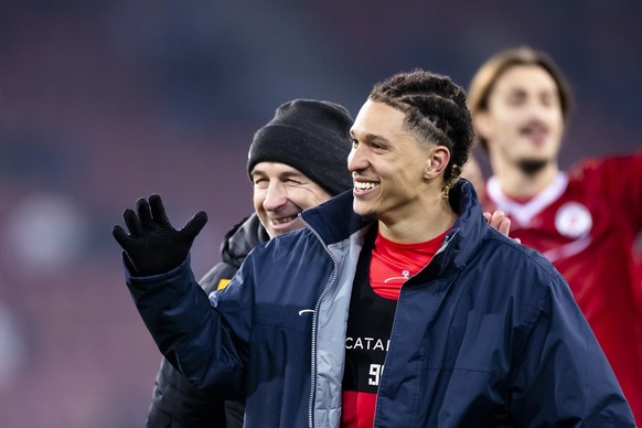 FC Winterthurs Nishan Burkart und Teamkollengen jubeln nach ihrem Sieg im Schweizer Fussball Cup Viertelfinalspiel zwischen dem FC Zuerich und dem FC Winterthur im Letzigrund Stadion, am Mittwoch, 28. ...