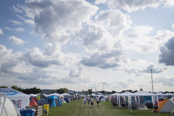 epa04839132 General view of the camping area during the 21th Openair Frauenfeld music festival, in Frauenfeld, Switzerland, 09 July 2015. The event runs from 08 July to 11 July. EPA/GIAN EHRENZELLER