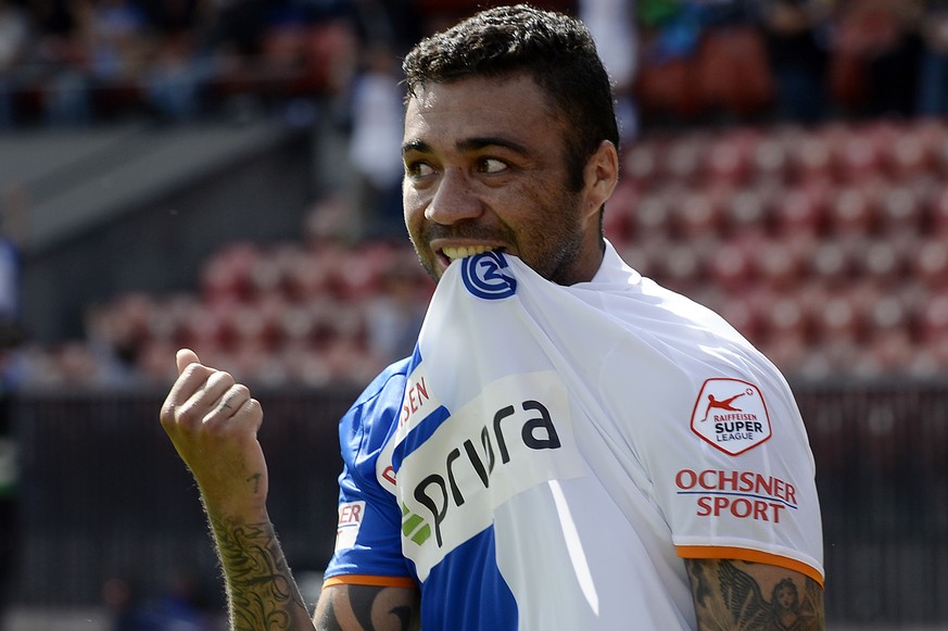 Der Grasshopper Caio jubelt nach seinem Tor zum 1:2 fuer GC beim Fussballspiel der Super League Grasshopper Club Zuerich gegen den FC Sion im Stadion Letzigrund in Zuerich am Sonntag, 21, August 2016. ...