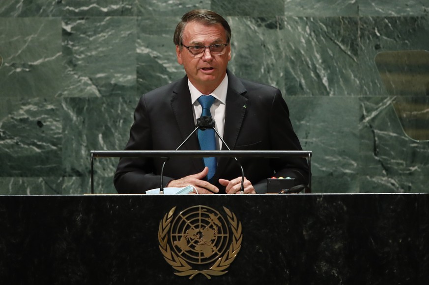 epa09479368 Brazil's President Jair Bolsonaro addresses the 76th Session of the UN General Assembly in New York City, USA, 21 September 2021. EPA/EDUARDO MUNOZ / POOL