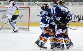 Die Lakers gewinnen gegen Ambri trotz zweimaligem Rückstand.