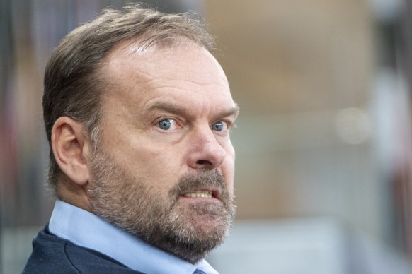 Tigers Head Coach, Heinz Ehlers, waehrend dem Meisterschaftsspiel der National League, zwischen den SCL Tigers und den ZSC Lions, am Freitag 27. September 2019 im Ilfisstadion in Langnau. (KEYSTONE /M ...