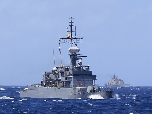 epa09791692 The Colombian frigate ARC Almirante Padilla (L) and the LCS (Littoral Combat Ship) USS Billings (R) participate in a training and interoperability exercise that was developed with units of ...