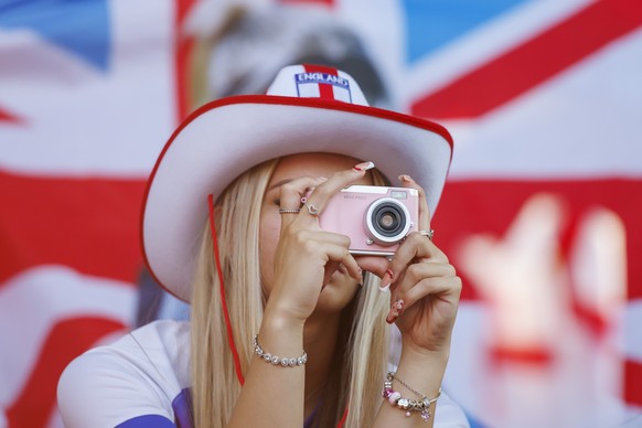 &lt;p&gt;Ob sie sich später gerne an die Bilder zurückerinnern wird? England verlor 1:2 gegen Frankreich.&lt;/p&gt;