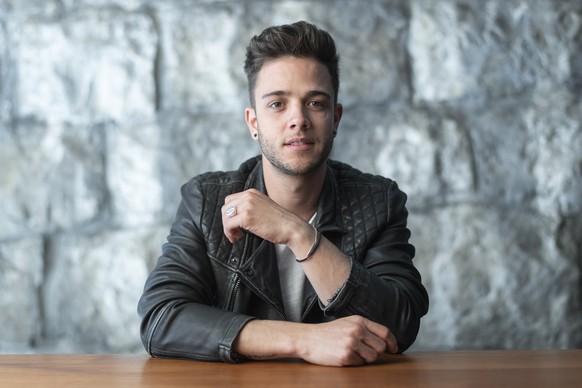 ARCHIVBILD ZU DEN NOMINIERTEN DER SWISS MUSIC AWARDS --- Luca Haenni, Swiss singer-songwriter, poses for a photograph in Zurich, Switzerland, on May 2, 2019. (KEYSTONE/Ennio Leanza)
