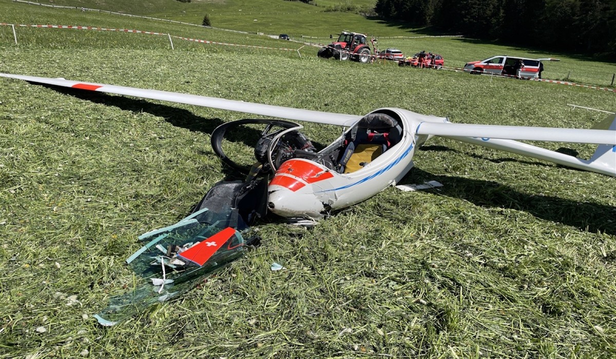 Am Freitagnachmittag ist in Parpan GR ein ziviles Segelflugzeug verunfallt. Dabei erlitt der Pilot Verletzungen. (30. Mai 2025)