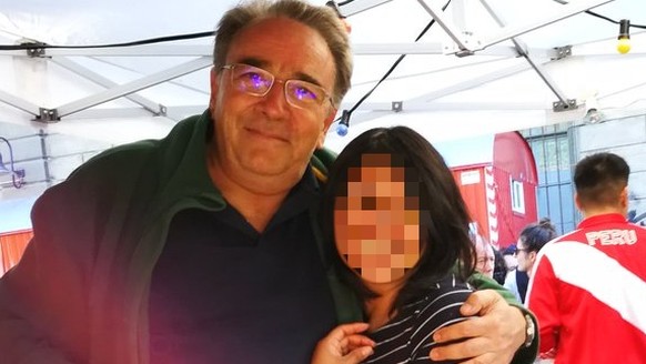 «Weltwoche»-Journalist Alex Baur und seine Frau an der 1.-Mai-Feier in Zürich.