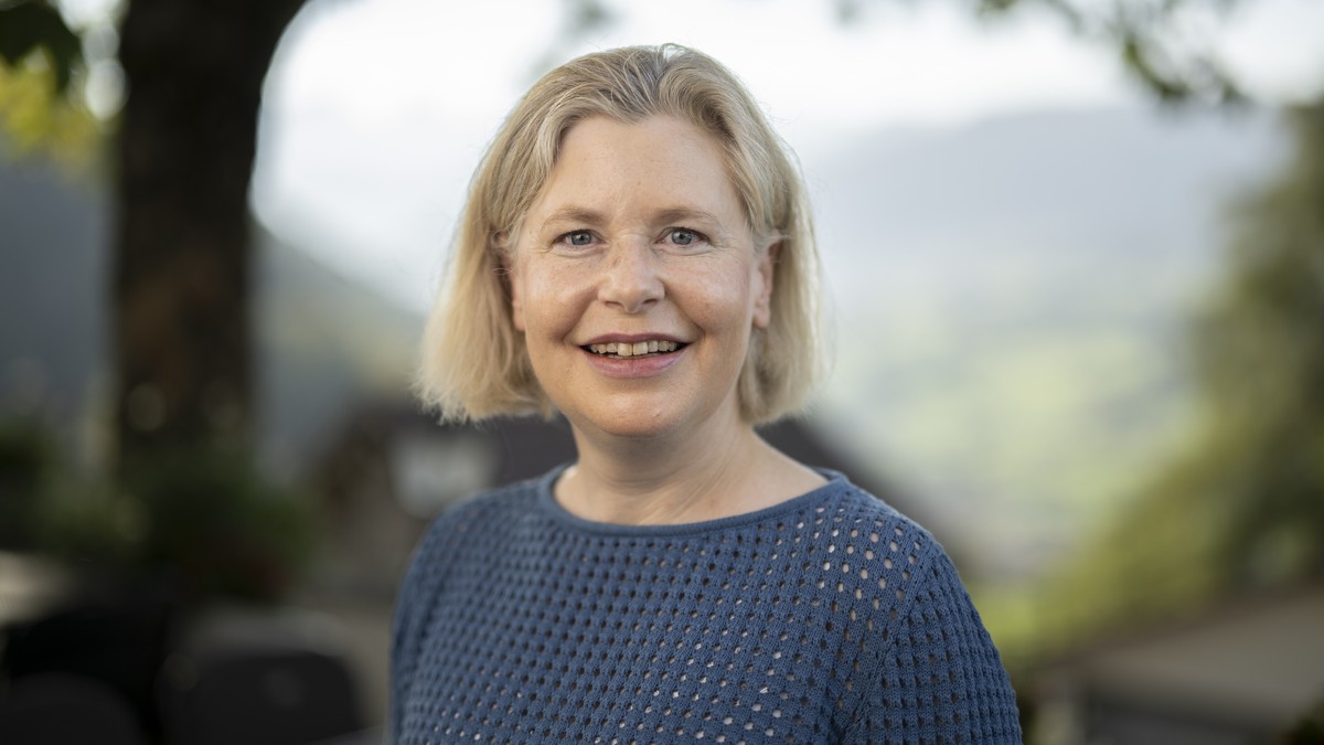 SVP Staenderaetin Esther Friedli posiert fuer ein Portrait bei SVP bi de Luet, am Samstag, 3. Oktober 2026, im Landgasthof Sonne (Haus der Freiheit) in Ebnat-Kappel. Esther Friedli wird als moegliche  ...