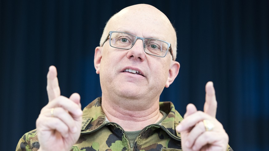 Korpskommandant Philippe Rebord, Chef der Schweizer Armee, spricht waehrend einer Medienkonferenz von die ersten 100 Tage als Chef der Schweizer Armee, am Montag, 10. April 2017 in Bern. (KEYSTONE/Ant ...