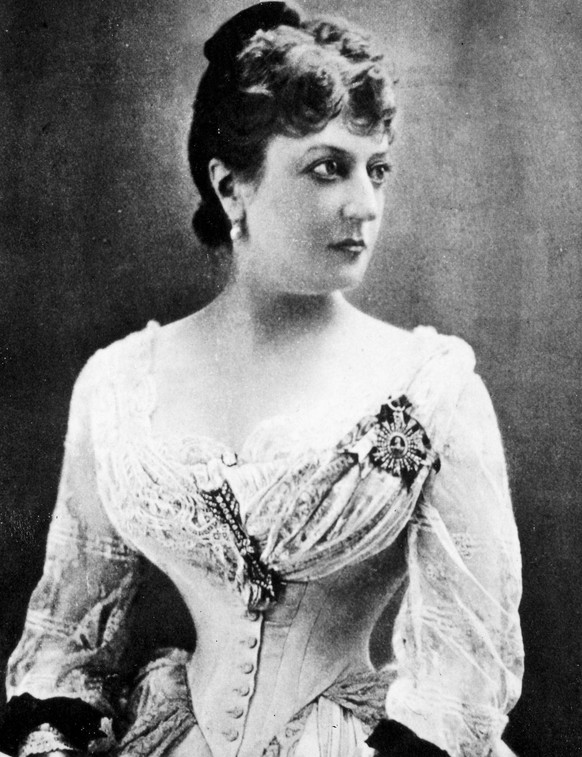 MIRIAM LESLIE 1836-1914. American publisher. Photograph, 19th century. PUBLICATIONxNOTxINxUSAxCANxUKxFRAxESPxJPN Copyright: xGRANGERx/xGRANGERx 0050399