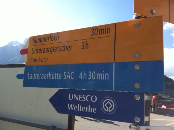 Oh, Chline Arsch, Gimmermee und Kamel: Hier sind 50 der skurrilsten Schweizer Flurnamen
Es existiert wirklich, das &quot;Summerloch&quot; . Habs kürzlich im Grimselgebiet entdeckt.