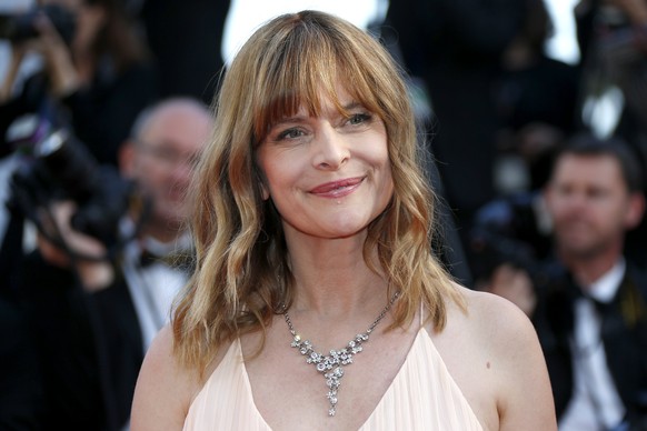 epa05995955 German actress Nastassja Kinski arrives for the Closing Awards Ceremony of the 70th annual Cannes Film Festival, in Cannes, France, 28 May 2017. The Golden Palm winning movie will be scree ...