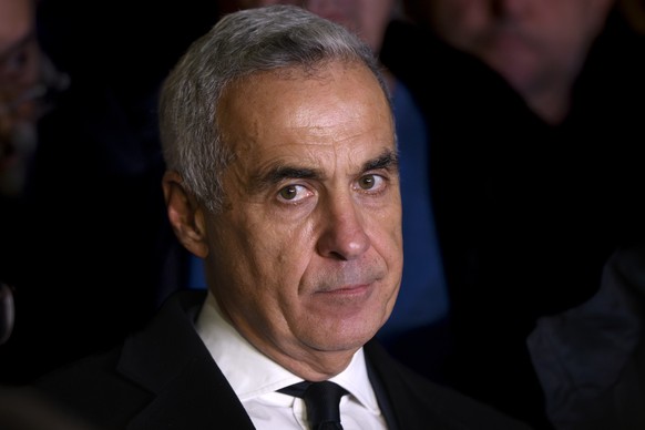 Calin Georgescu, the winner of the first round of presidential elections, leaves the Court of Appeals after hearings in the appeal he filled following the Constitutional Court&#039;s decision to annul ...