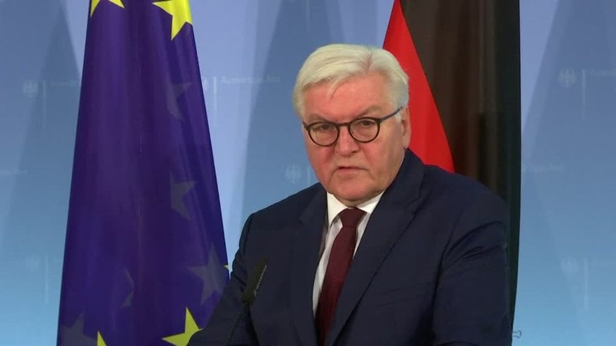 radar-reuters HINWEIS: Dieser Beitrag ist ohne Sprechertext.
Bundesaußenminister Frank-Walter Steinmeier (SPD) am Mittwoch in Berlin:
&quot;Nach den militärischen Veränderungen in der Lage &quot;On th ...