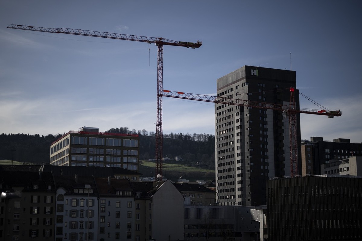 Blick auf Haus 4 des St. Galler Kantonsspitals, aufgenommen am Samstag, 2. Maerz 2024, in St. Gallen. (KEYSTONE/Gian Ehrenzeller)
