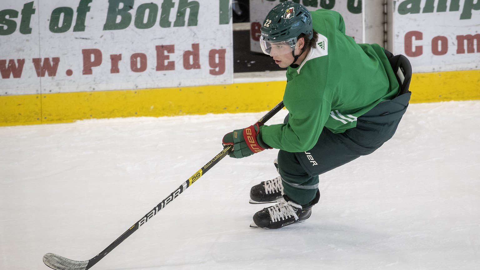 Minnesota Wild forward Kevin Fiala takes to the ice during NHL hockey training camp Monday, Jan. 4, 2021, in St. Paul, Minn. (Elizabeth Flores/Star Tribune via AP)