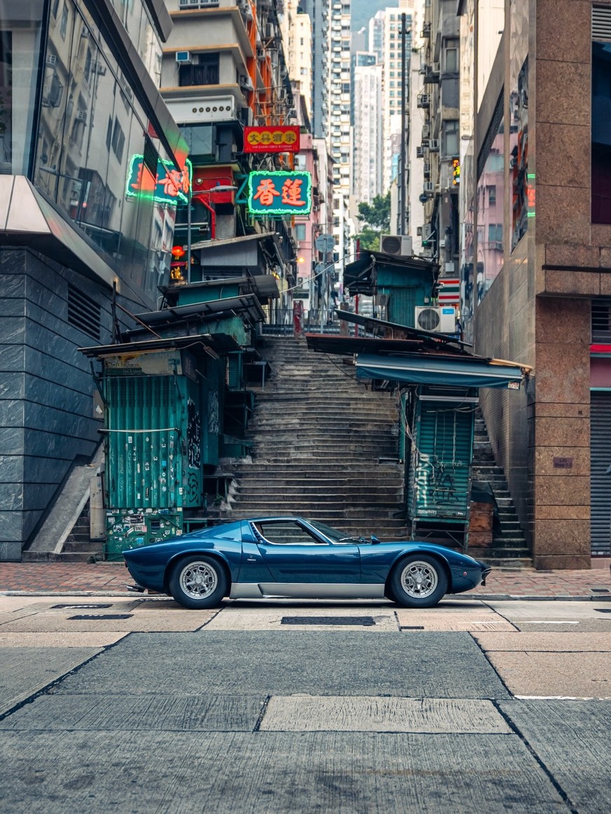 57 Jahre, 1 Stadt, 1 Besitzer: Der Hongkong-Lambo

1969er Lamborghini Miura

https://www.instagram.com/aaronchungphoto/