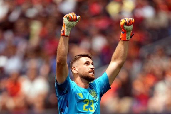 epa13081618 Goalkeeper Unai Simon of Spain celebrates winning the FIFA World Cup 2026 Round of 32 match Spain against Austria, in Los Angeles, USA, 02 July 2026. EPA/SCOTT STRAZZANTE