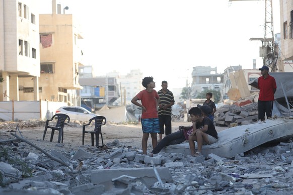 GAZA CITY, GAZA - AUGUST 29: Palestinians gather at the scene to inspect the aftermath of the Israeli attack on a house belonging to the al-Nimr family in Gaza City, Gaza on August 29, 2025. A large p ...