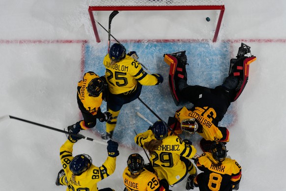 <p>Lina Ljungblom behält den Durchblick und trifft für Schweden gegen Deutschland.</p>