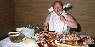Tiefkühl-Gemüse ungesund? 3 Liter Wasser am Tag ein Muss? Schluss mit diesen Mythen!