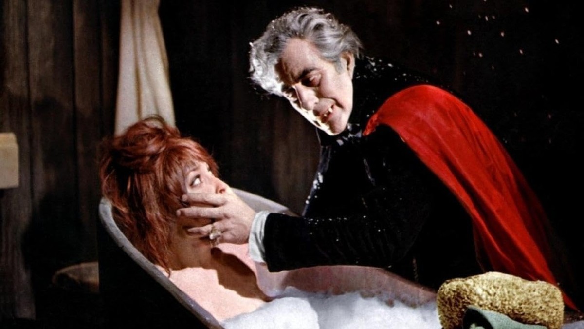 Sharon Tate and Ferdy Mayne in Tanz der Vampire (1967)