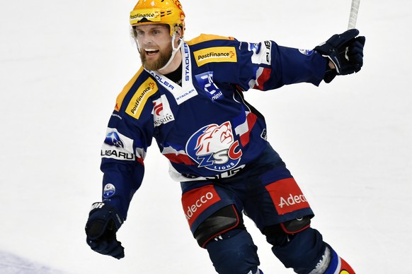 Der Zuercher Fredrik Pettersson beim Eishockeyspiel der National League ZSC Lions gegen die SCL Tigers im Hallenstadion in Zuerich am Dienstag,30. Januar 2018. (PPR/Walter Bieri)