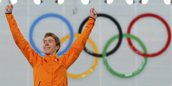 Wer zu oft beim Eisschnelllaufen einschaltete, sah die Welt danach etwas orange. Gesucht war der Olympiasieger über 10'000 Meter, es ist Jorrit Bergsma.