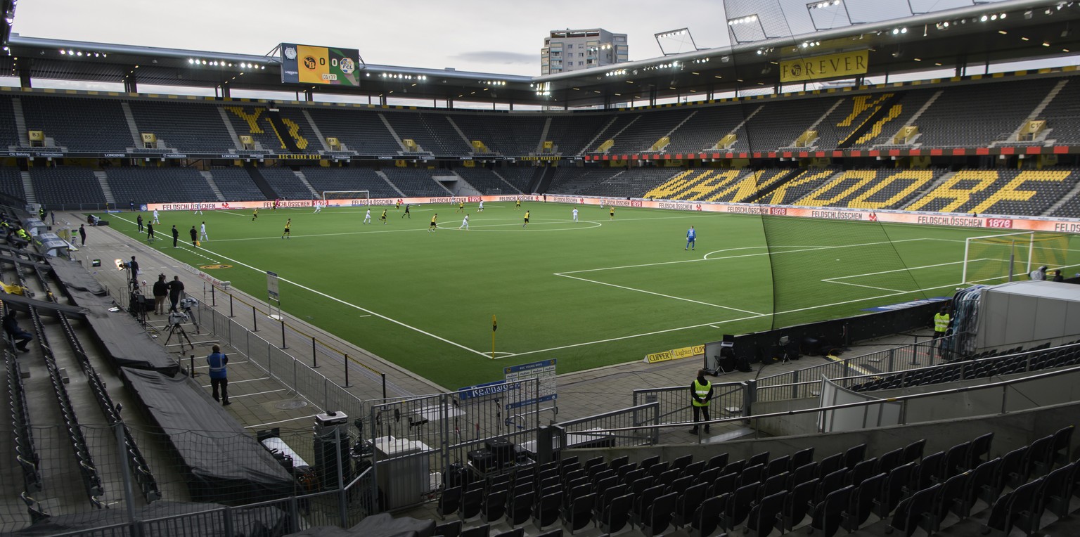 Leere platze fotografiert, im Fussball Meisterschaftsspiel der Super League zwischen dem BSC Young Boys und dem FC Luzern, im Stadion Wankdorf in Bern, am Sonntag, 25. Oktober 2020. (KEYSTONE/Anthony  ...