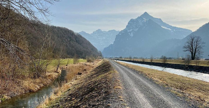 Rauszeit Frühlingsvelotouren: Linthkanal