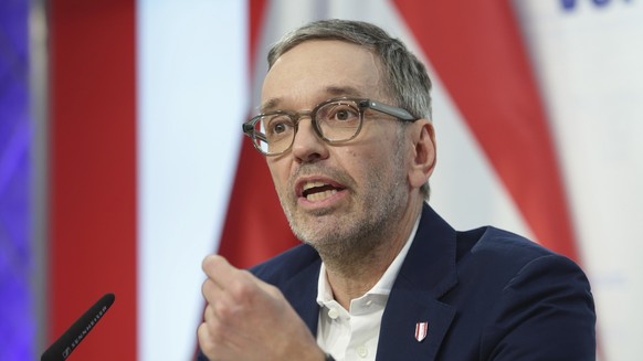 The leader of Austria&#039;s Freedom Party, Herbert Kickl, addresses a news conference, in Vienna, Austria, Tuesday, Jan 7, 2025. Herbert Kickl received a mandate Monday to try to form a new governmen ...