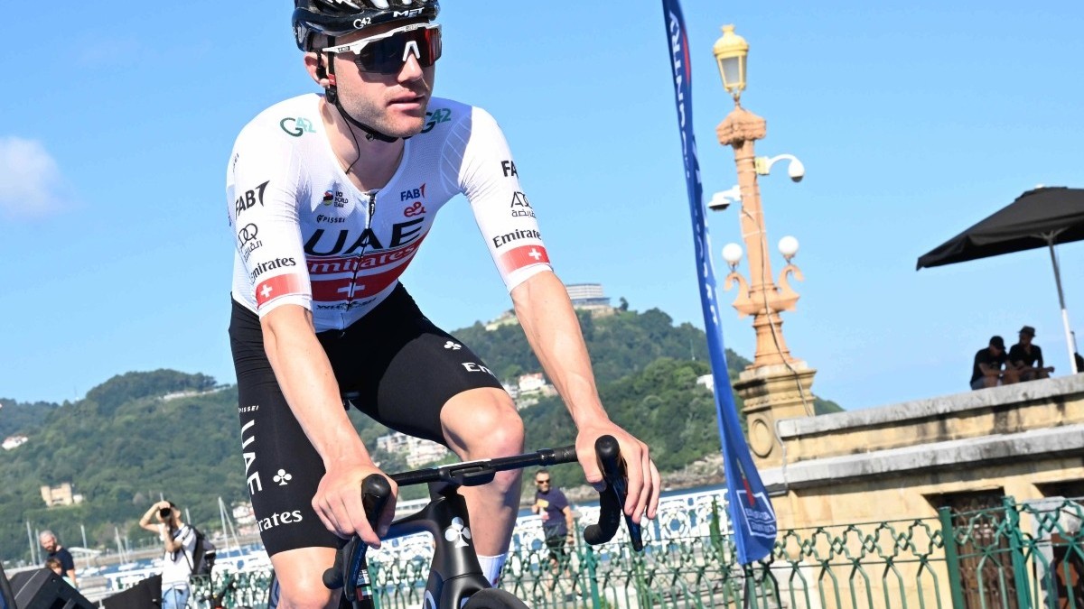 IMAGO / Sirotti

29-07-2023 Clasica San Sebastian; 2023, Uae Emirates; Hirschi, Marc; San Sebastian; PUBLICATIONxNOTxINxITAxFRAxNED