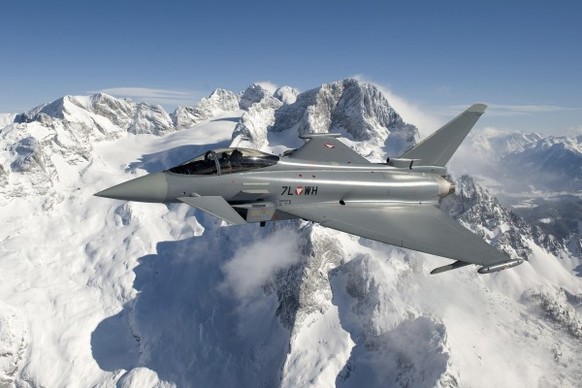 Im Rahmen der Luftraumsicherungs-Operation «Daedalus 2014» setzt das österreichische Bundesheer rund 30 Flugzeuge und Hubschrauber und an die 1100 Soldaten ein. Sie&nbsp;stellen sicher, dass sich kein ...