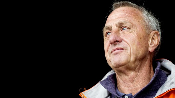 epa04988698 (FILE) A file photograph dated on 18 May 2013 of former FC Barcelona&#039;s head coach Johan Cruyff attending the Cruyff Court Final soccer tournament in Amsterdam, Netherlands. Johan Cruy ...
