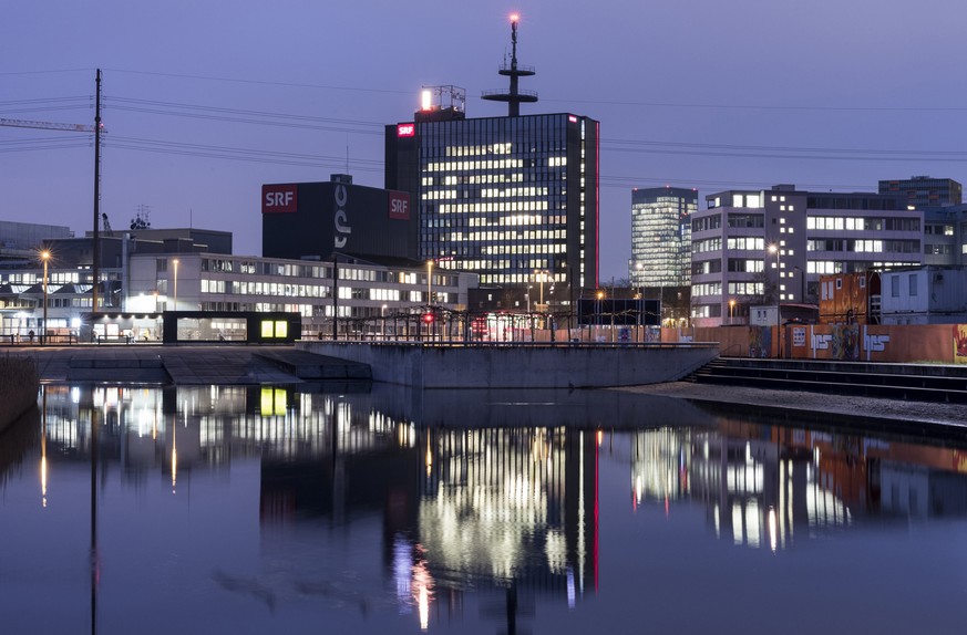 ARCHIV - ZUR NO BILLAG-INITIATIVE STELLEN WIR IHNEN FOLGENDES BILDMATERIAL ZUR VERFUEGUNG - The building in which the studio Leutschenbach of the Swiss Radio and Television broadcaster SRF is statione ...