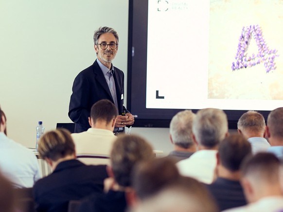 Spatenstich Digital Realty ZUR4