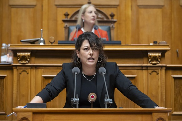 Tamara Funiciello, SP-BE, spricht waehrend der Debatte um den Voranschlag 2026 mit integriertem Aufgaben- und.Finanzplan 2027-2029, waehrend der Wintersession der Eidgenoessischen Raete, am Montag, 8. ...