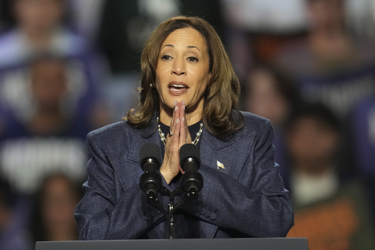 Democratic presidential nominee Vice President Kamala Harris speaks during a campaign rally at Jenison Field House on the campus of Michigan State University, Sunday, Nov. 3, 2024, in East Lansing, Mi ...