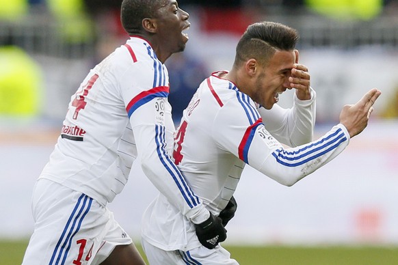 Tolisso feiert sein Treffer zum 2:0.